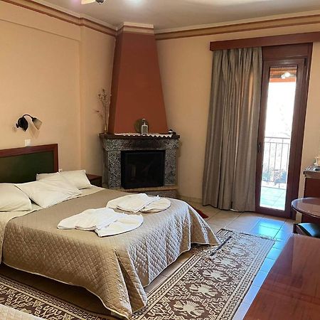 To Spiti Tis Irinis Hotel วิตีนา ภายนอก รูปภาพ