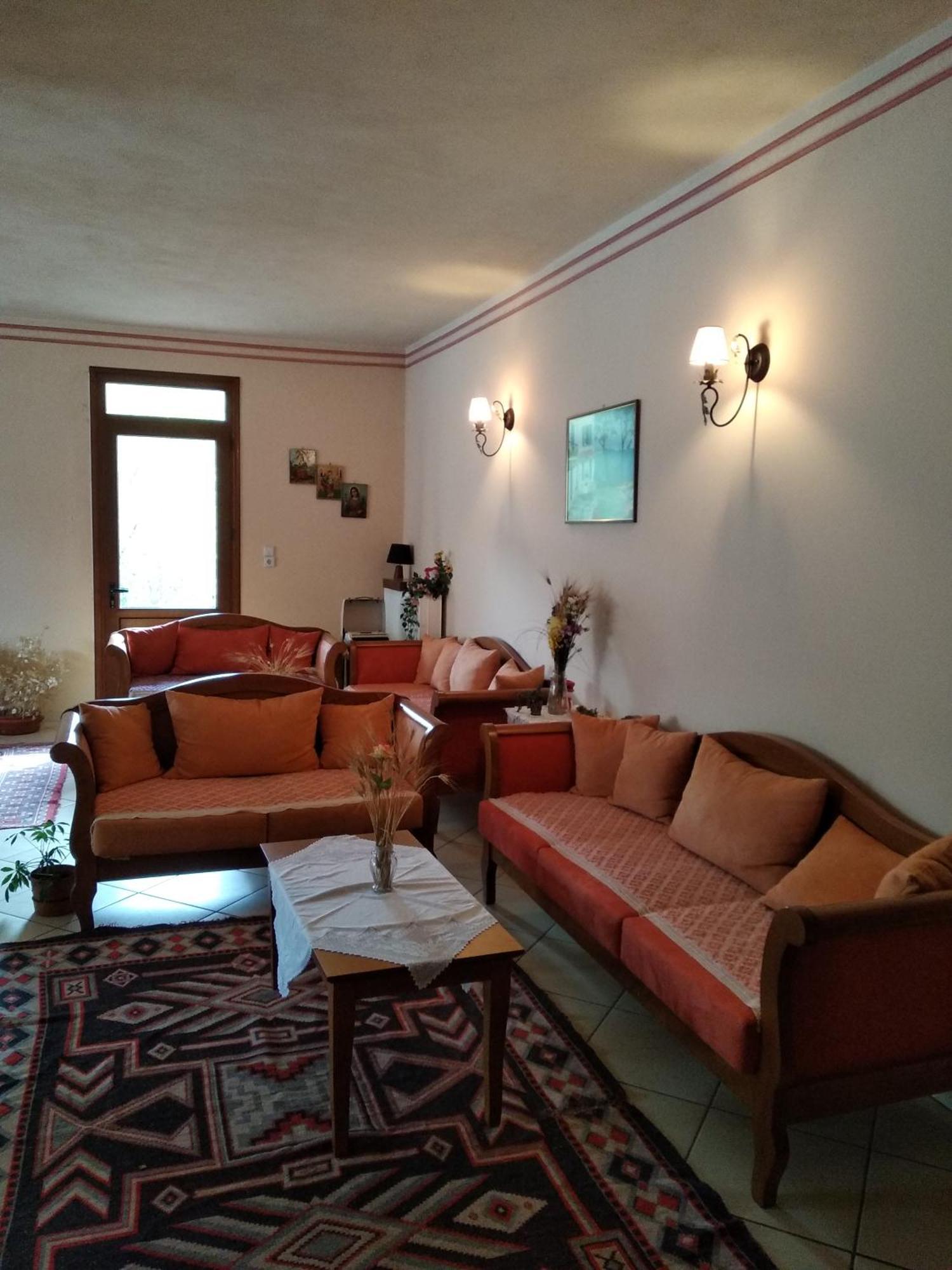 To Spiti Tis Irinis Hotel วิตีนา ภายนอก รูปภาพ